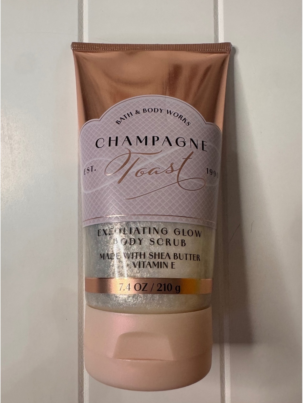 Bath & Body Works Champagne Toast Exfoliating Glow Body Scrub 7.4 oz 210g NEW